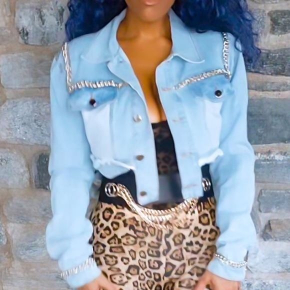 Survivor's Gold: Chain Hem Crop Denim Jacket - Picture 9 of 17